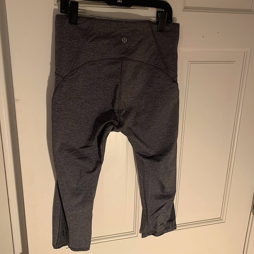Lulu Lemon cropped leggings